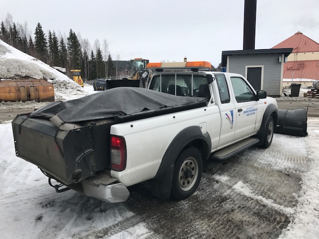 nissanPickup